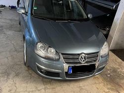 Grün Gebraucht 2009 VW Golf VI Kombi | 3.999 € (Guter Preis)