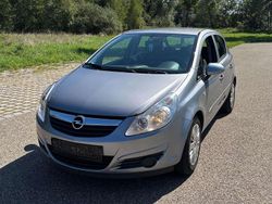 Silber Gebraucht 2007 Opel Corsa Limousine | 2.850 €