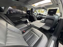 Grau Gebraucht 2022 Audi A8 Sport Limousine | 66.700 € (Fairer Preis)