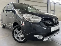 Grau Gebraucht 2022 Dacia Lodgy Stepway Van / Kleinbus | 13.980 € (Fairer Preis)