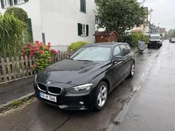Schwarz Gebraucht 2012 BMW 318 Kombi | 7.100 € (Etwas zu teuer)