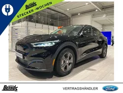 Iridiumschwarz metallic Gebraucht 2022 Ford Mustang Mach-E SUV | 39.949 € (Etwas zu teuer)