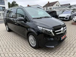 Schwarz Gebraucht 2024 Mercedes V300 Van / Kleinbus | 51.000 €