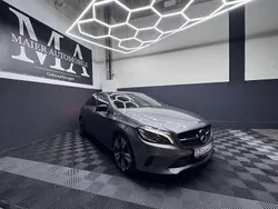Grau Gebraucht 2017 Mercedes A180 Limousine | 16.699 € (Fairer Preis)