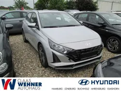 Grau Neu 2024 Hyundai i20 Trend Limousine | 19.770 € (Guter Preis)