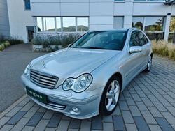 Silber Gebraucht 2005 Mercedes C230 Sport Limousine | 8.276 €