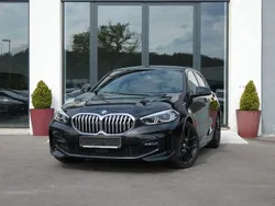 Saphirschwarz Gebraucht 2021 BMW 118 M Sport Kleinwagen | 18.870 € (Guter Preis)