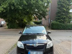 Schwarz Gebraucht 2009 Skoda Fabia Kombi | 2.700 €