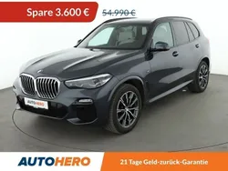 Grau Gebraucht 2021 BMW X5 M Sport SUV | 51.390 € (Guter Preis)
