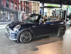 Schwarz Gebraucht 2023 Mini Cooper SE Cabriolet Cabrio | 45.990 €