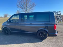 Blau Gebraucht 2015 VW T6 Van | 36.000 €