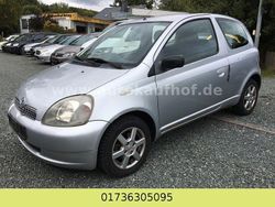 Silber Gebraucht 2002 Toyota Yaris Sol Limousine | 890 € (Superpreis)