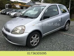 Silber Gebraucht 2002 Toyota Yaris Sol Limousine | 890 € (Superpreis)