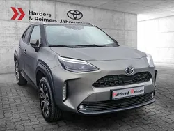 Grau Gebraucht 2023 Toyota Yaris Hybrid Style | 26.380 € (Guter Preis)