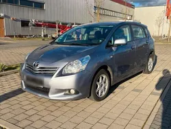 Blau Gebraucht 2009 Toyota Verso Life Van / Kleinbus | 7.000 € (Fairer Preis)