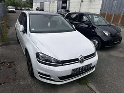 Pure white Gebraucht 2016 VW Golf VII Allstar Kleinwagen | 11.900 € (Guter Preis)