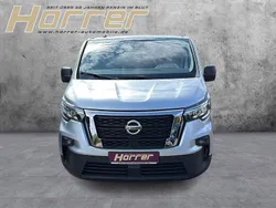 Grau Gebraucht 2021 Nissan NV300 N-Connecta Van | 27.890 € (Etwas zu teuer)