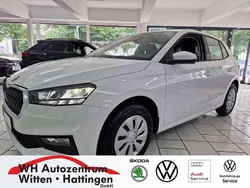 Candyweiss Neu 2025 Skoda Fabia Essence Limousine | 18.350 € (Fairer Preis)