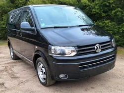 Schwarz Gebraucht 2015 VW Multivan Highline Van / Kleinbus | 23.000 €