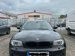 Schwarz Gebraucht 2010 BMW 118 Kleinwagen | 6.600 € (Etwas zu teuer)