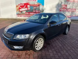 Schwarz Gebraucht 2013 Skoda Octavia Elegance Limousine | 7.300 € (Fairer Preis)