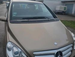 Gold Gebraucht 2006 Mercedes B170 Van / Kleinbus | 4.200 €