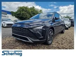 Schwarz (phantom black) Gebraucht 2024 Hyundai Bayon Trend SUV | 20.990 € (Fairer Preis)