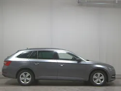 Grau Gebraucht 2022 Skoda Superb Ambition Kombi | 19.780 € (Fairer Preis)