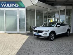 Pure white Gebraucht 2021 VW T-Roc Cabriolet Style Cabrio | 21.390 € (Etwas zu teuer)