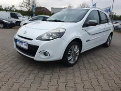 Weiß Gebraucht 2011 Renault Clio GrandTour Night&Day Kombi | 5.999 € (Etwas zu teuer)
