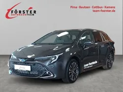 Grau Gebraucht 2025 Toyota Corolla Limousine | 35.490 € (Teuer)