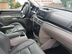 Schwarz Gebraucht 2009 VW Routan Van / Kleinbus | 5.500 €