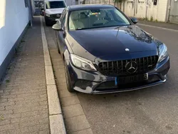 Blau Gebraucht 2017 Mercedes C220 AMG Limousine | 17.800 €