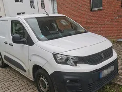 Weiß Gebraucht 2018 Peugeot Partner Van / Kleinbus | 10.000 € (Etwas zu teuer)