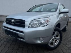 Silber Gebraucht 2006 Toyota RAV4 Sol SUV | 11.990 €
