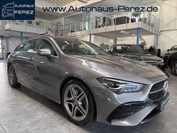Grau Gebraucht 2024 Mercedes CLA200 Shooting Brake AMG Kombi | 33.949 € (Fairer Preis)