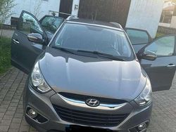 Grau Gebraucht 2011 Hyundai ix35 Style SUV | 7.000 € (Fairer Preis)