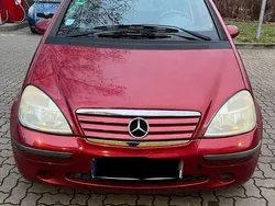 Rot Gebraucht 2000 Mercedes A160 Kleinwagen | 1.350 € (Fairer Preis)