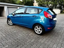 Blau Gebraucht 2013 Ford Fiesta SYNC Edition Kleinwagen | 6.999 € (Fairer Preis)