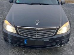 Schwarz Gebraucht 2010 Mercedes C200 Classic Kombi | 6.700 € (Teuer)
