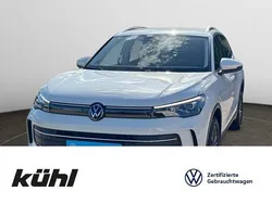 Pure white Gebraucht 2024 VW Tiguan Life SUV | 34.690 € (Fairer Preis)