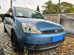 Blau Gebraucht 2002 Ford Fiesta Kleinwagen | 2.442 € (Teuer)