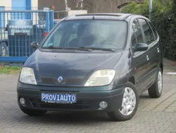 Grün Gebraucht 2002 Renault Scénic Expression Van / Kleinbus | 500 € (Superpreis)