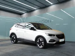 Weiß Gebraucht 2018 Opel Grandland X Innovation SUV | 20.150 € (Etwas zu teuer)