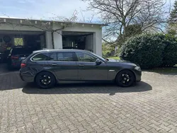 Grau Gebraucht 2015 BMW 530 Luxury Line Kombi | 14.299 € (Fairer Preis)