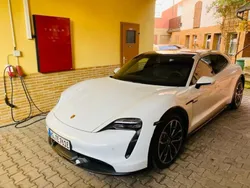 Weiß Gebraucht 2021 Porsche Taycan Turbo S Cross Turismo Limousine | 184.999 €