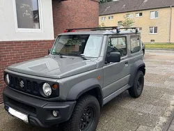 Grau Gebraucht 2023 Suzuki Jimny SUV | 29.000 € (Fairer Preis)