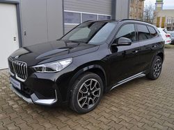 Schwarz Gebraucht 2023 BMW X1 xLine SUV | 29.990 €
