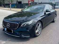 Schwarz Gebraucht 2018 Mercedes E220 AMG line Limousine | 19.980 € (Fairer Preis)