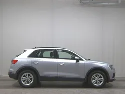Grau Gebraucht 2019 Audi Q3 Basis SUV | 20.480 € (Fairer Preis)